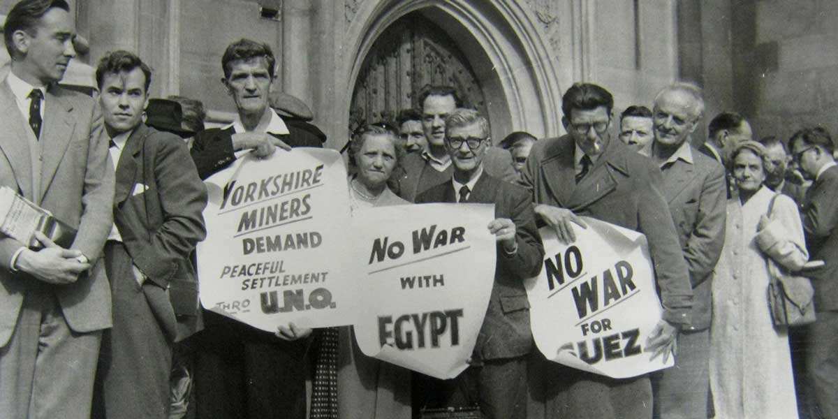 protests britain 1956 suez crisis